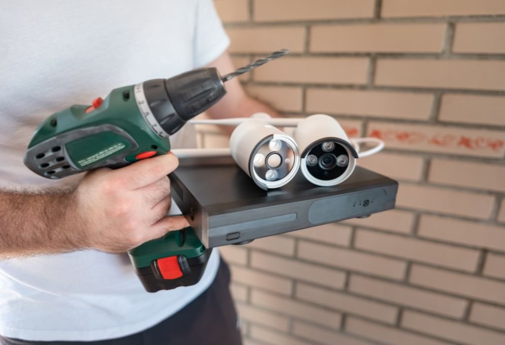 How Long Do Cordless Drill Batteries Last? The Quick Answer