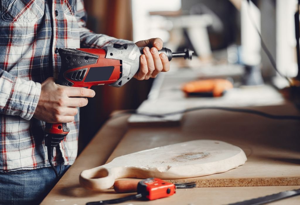 How to Use a Cordless Hammer Drill (Step-by-Step)