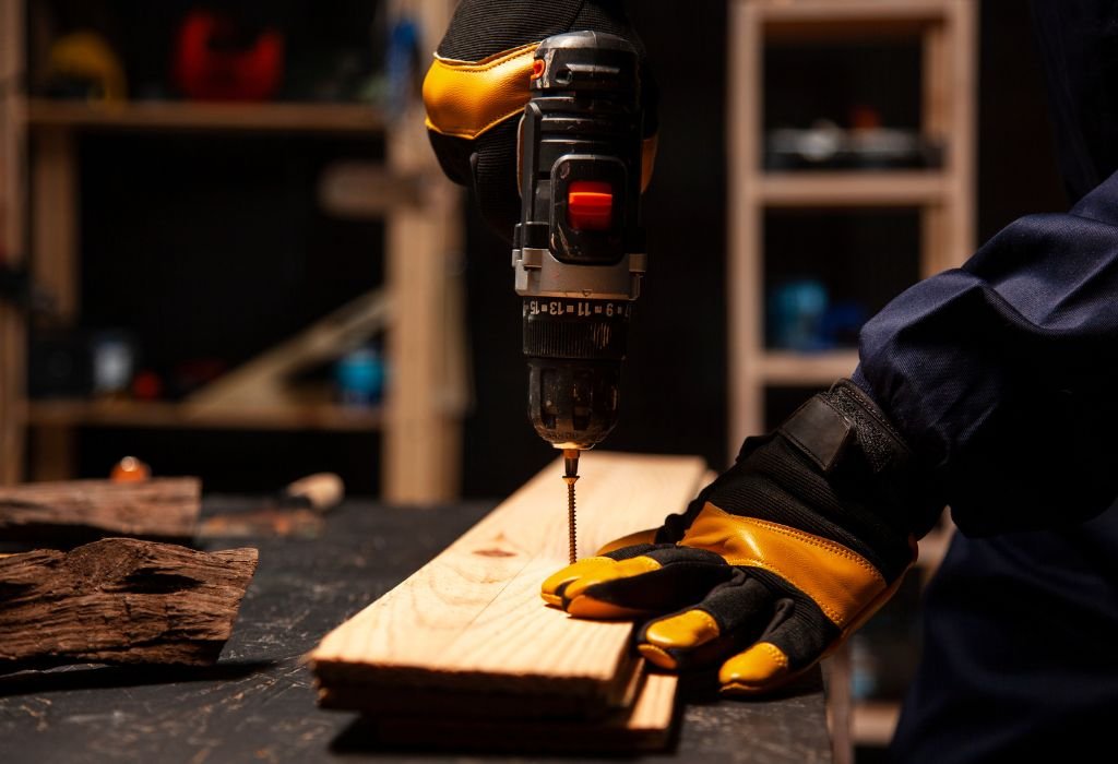 What Are Bauer Cordless Drills?