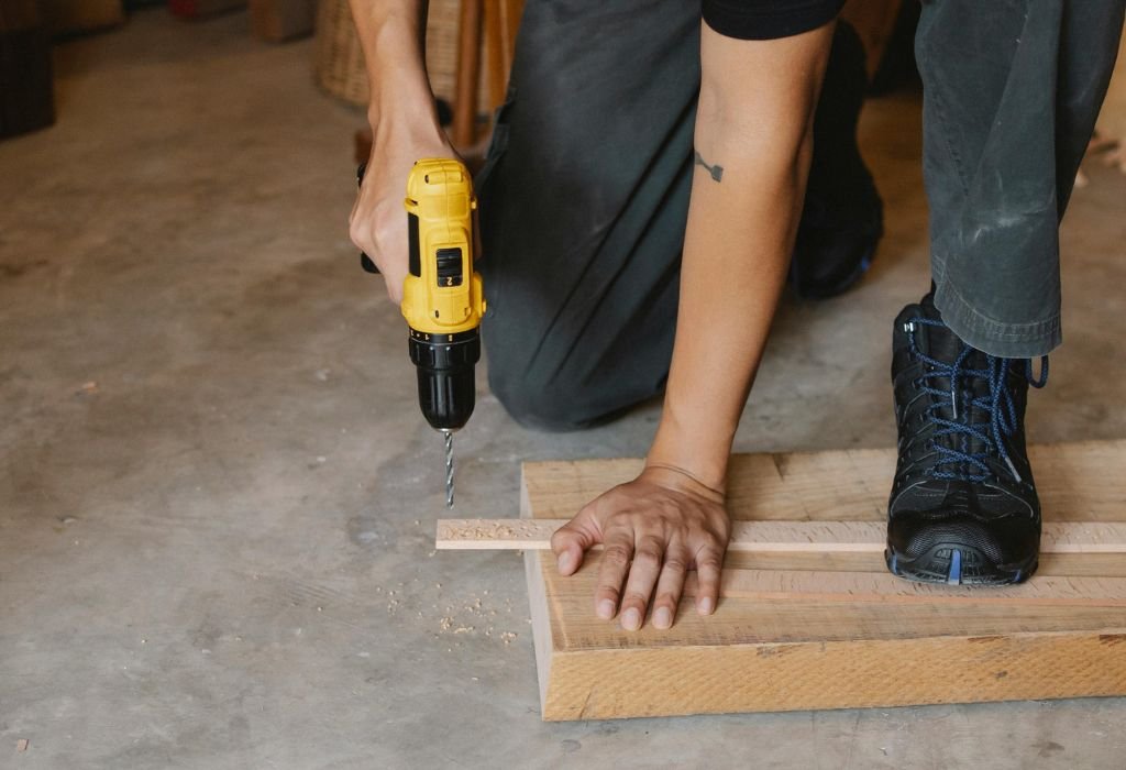 Best Uses of a Cordless Drill Driver