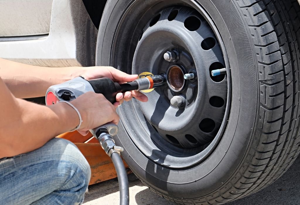 Can a Cordless Impact Driver Remove Lug Nuts?
