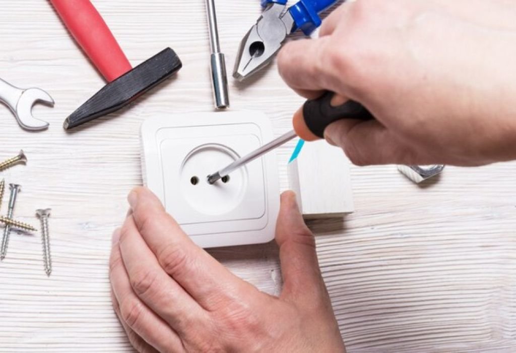 Care, Inspection, and Replacement — Extending Socket Life