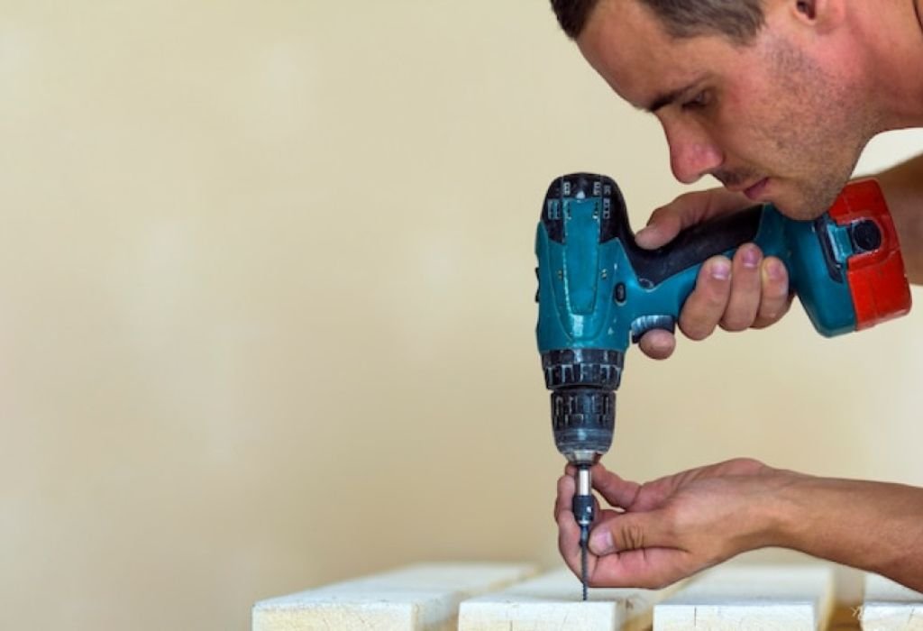 Difference Between an Impact Driver and Drill