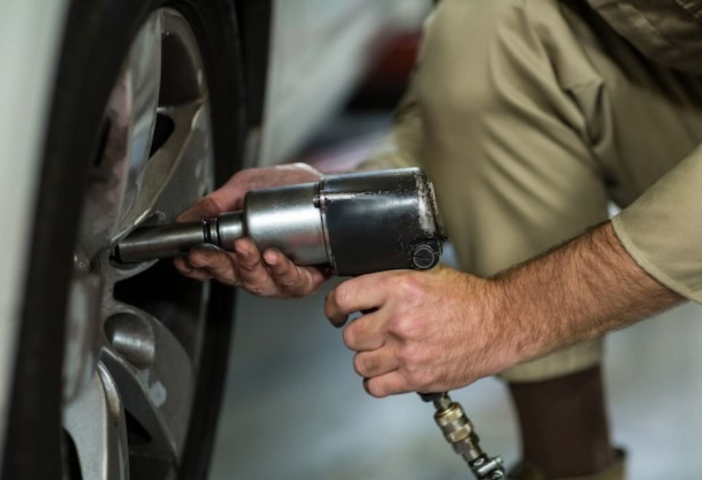 Tips for Using an Impact Driver on Lug Nuts