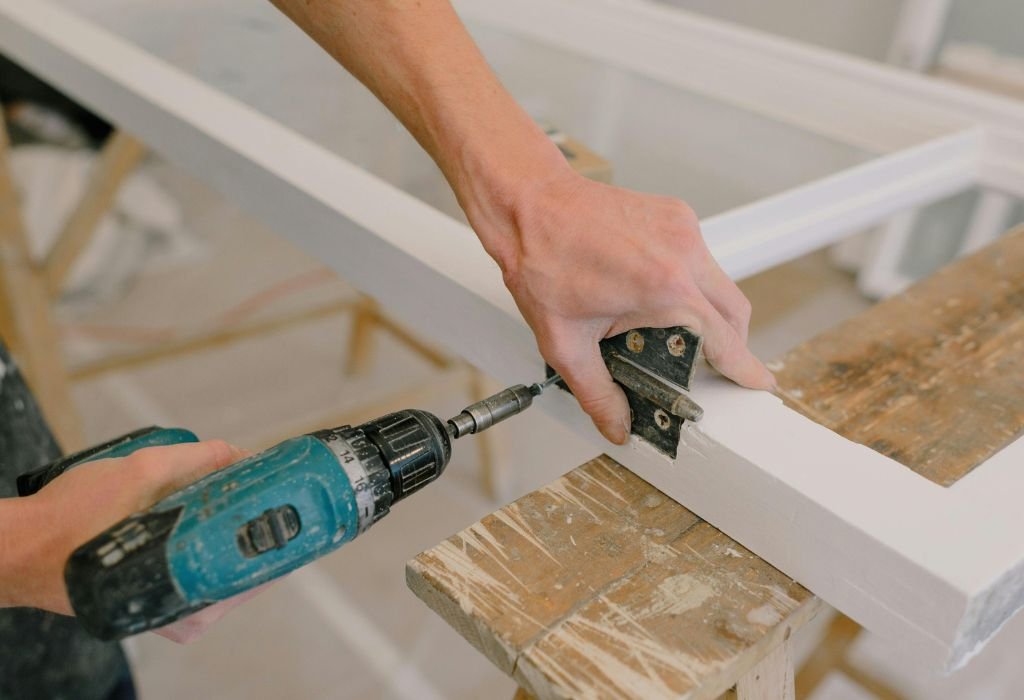 Understanding the Basics of a Cordless Drill