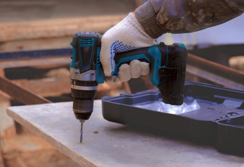 How Each Tool Works (Mechanisms & Metrics)