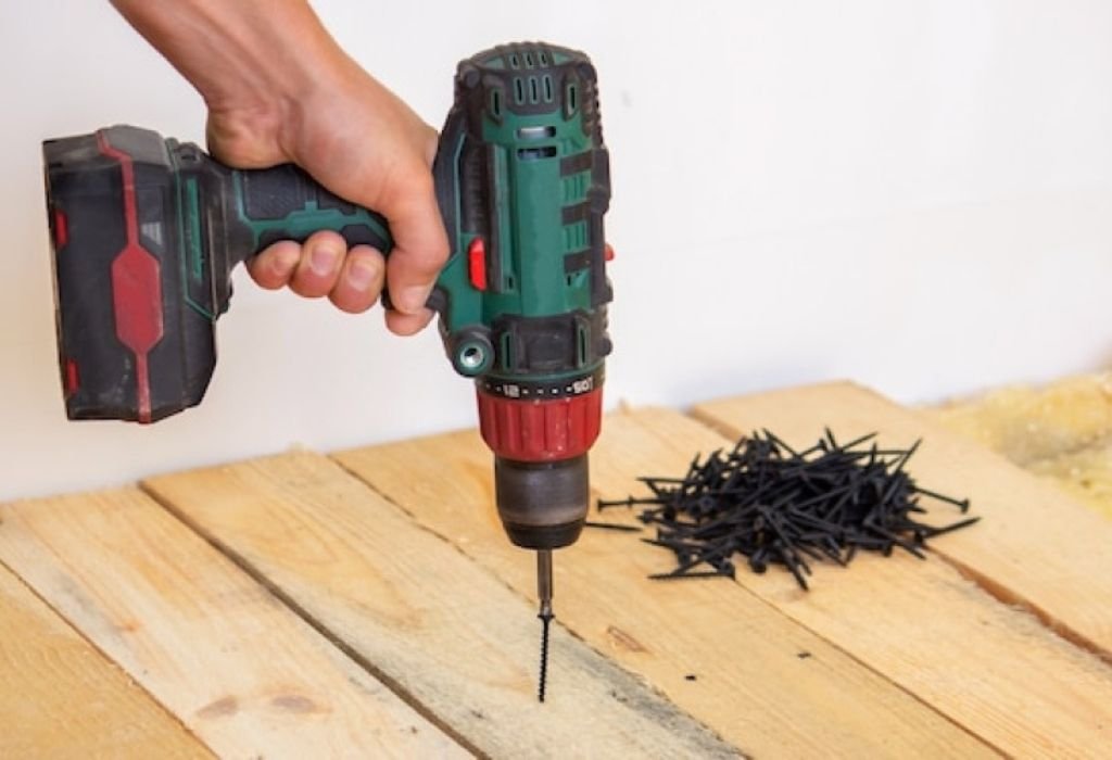 What Is a Right Angle Drill?