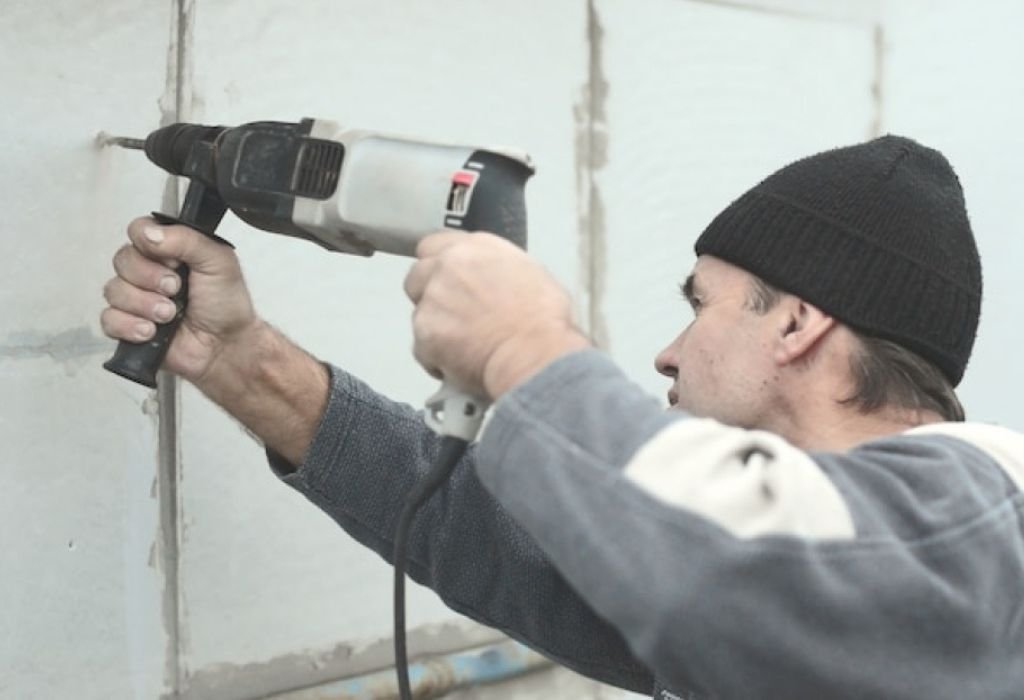 What Is a Rotary Hammer Drill and When to Use It?