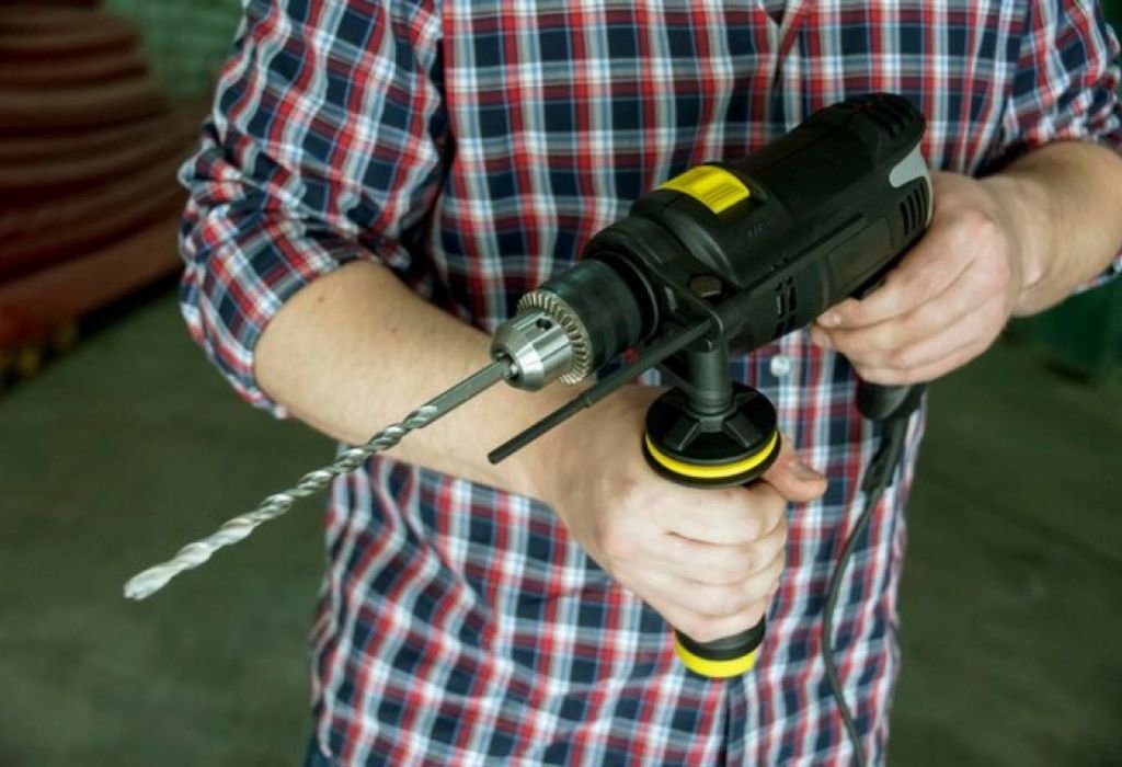 Safety Tips for Both Tools