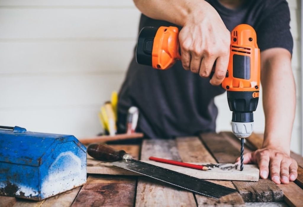 Right Angle Drills in Woodworking & Carpentry