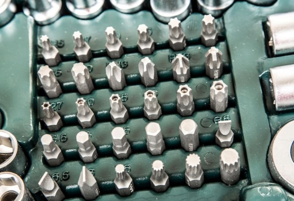 Bit Selection — Phillips vs JIS, Torx, Hex, and Slotted