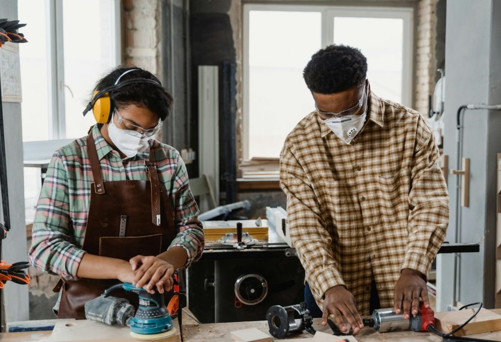 What Is a Cordless Drill Driver?