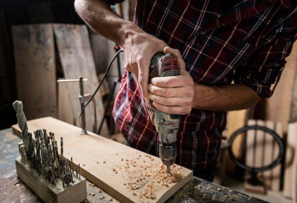 When to Use a Cordless Drill vs Other Tools