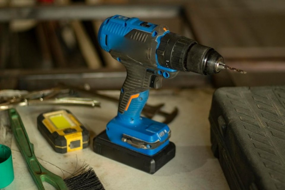 How the Mechanisms Differ (Hammer, Anvil, Drive Interfaces)