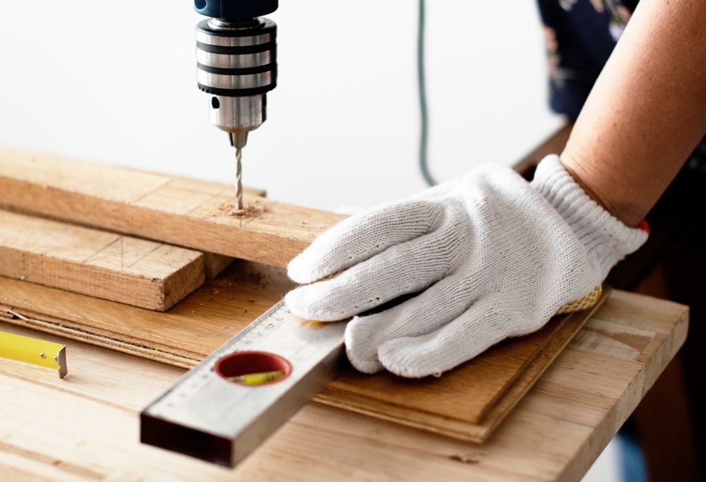How Is Drill Press Size Determined for Wood and Metal