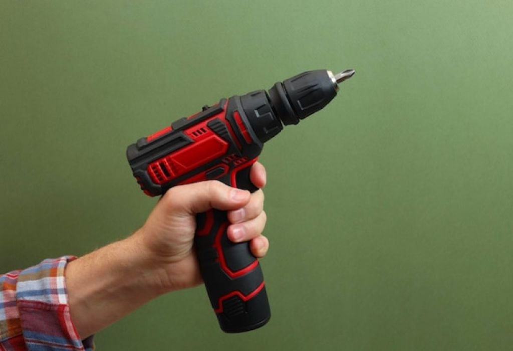What Is a Cordless Screwdriver and How It Works