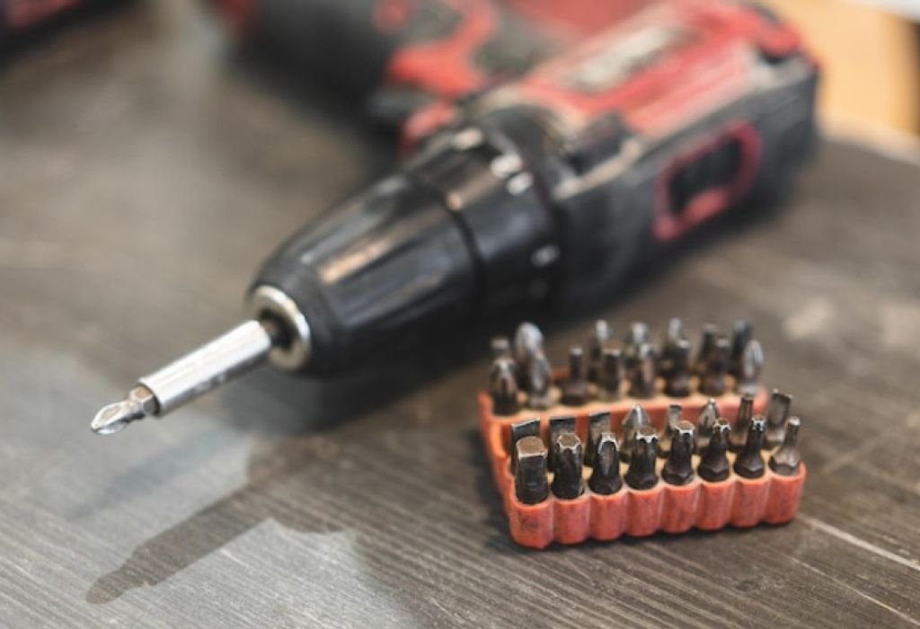 Can a Cordless Drill Be Used as a Screwdriver?