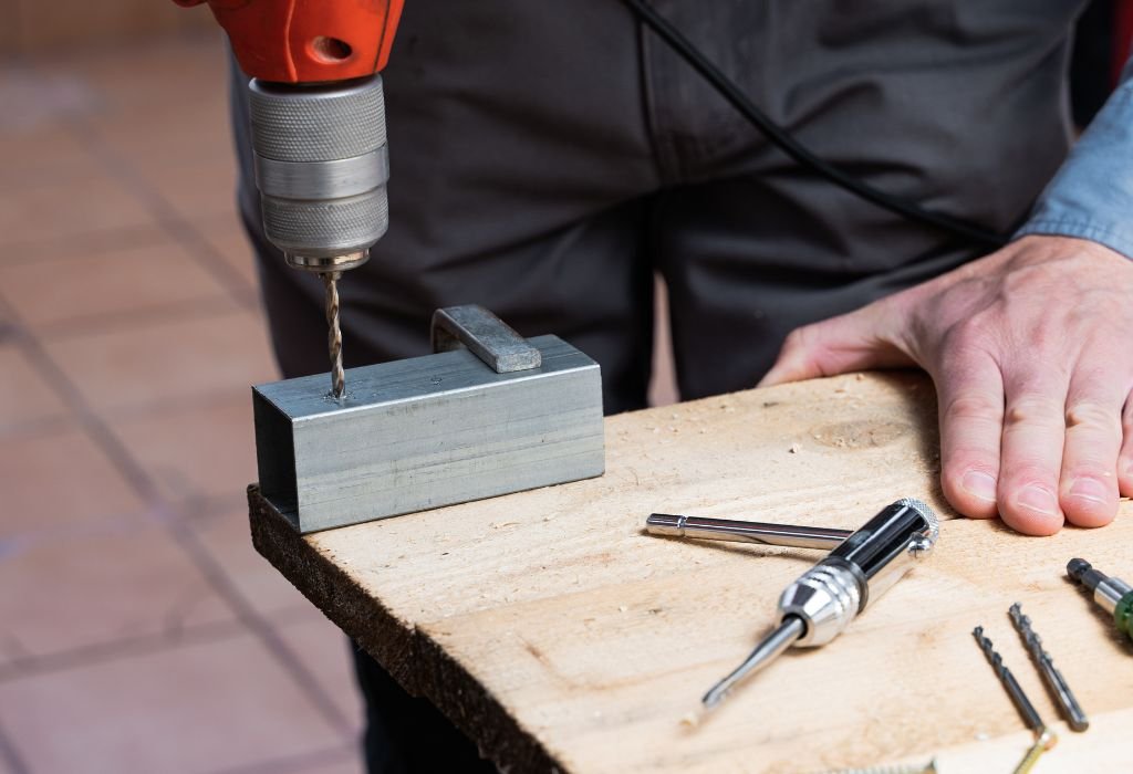 Why Drill Press Size Affects Accuracy and Performance