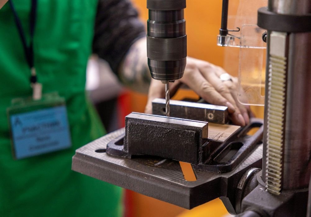 Step-by-Step Guide to Milling Aluminum on a Drill 