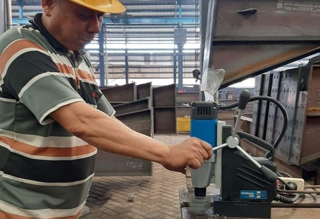 Major Benefits of Using a Magnetic Drill Machine