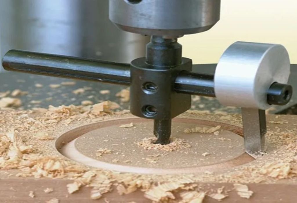 How to Cut a Circle in Wood with a Drill Explained