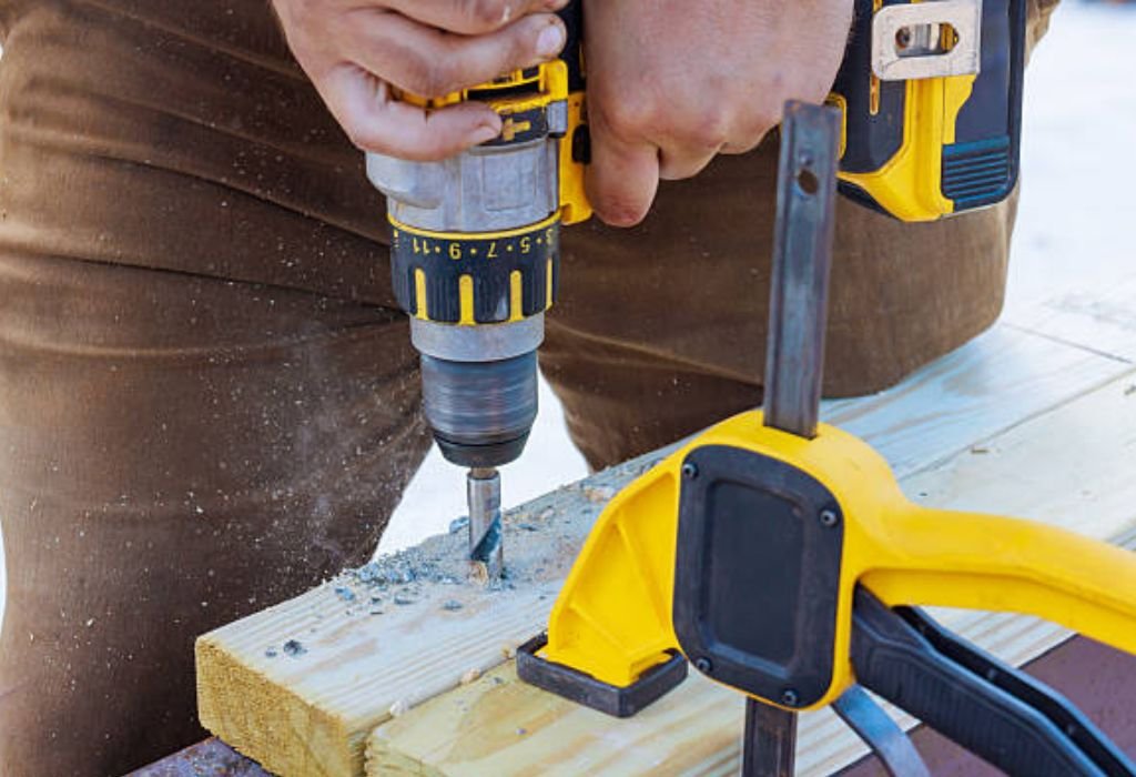 Choosing the Right Drill Bit for a 3/4 Inch Hole