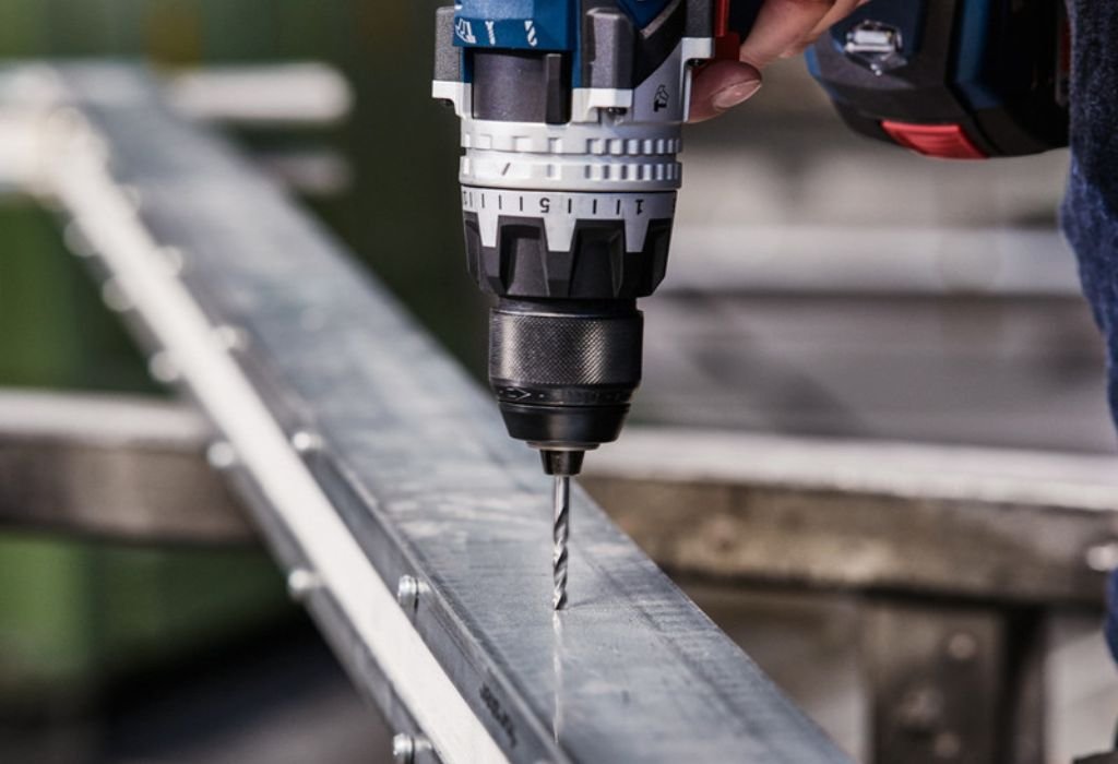 Supporting the Workpiece to Reduce Vibrations