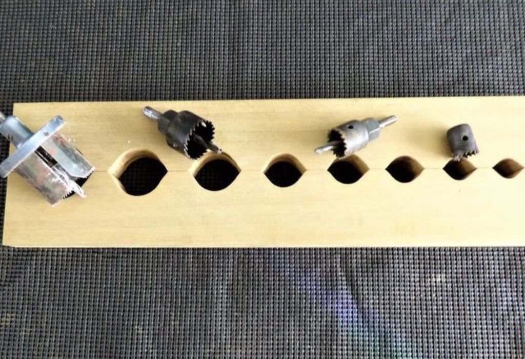 Common Mistakes When Making Oval Holes in Metal