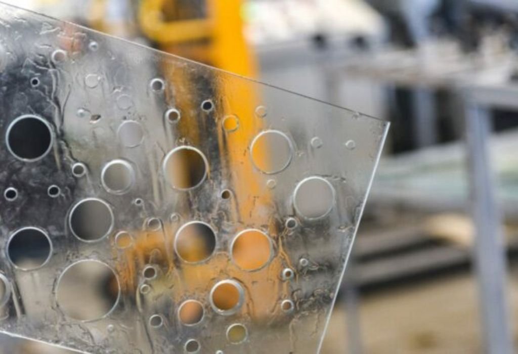 Understanding Why Glass Cracks While Drilling