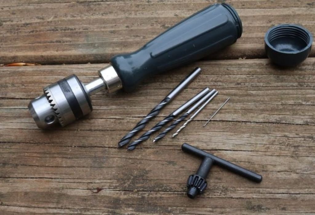 Common Uses for Manual Hand Drills Today