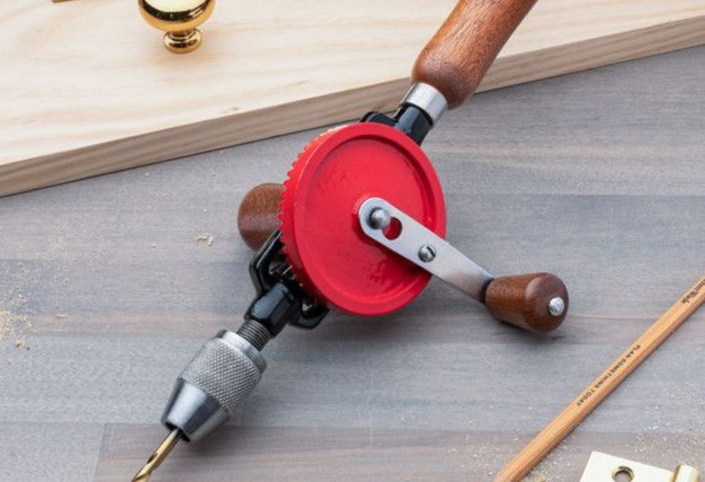Materials That Should Not Be Drilled With a Hand Drill