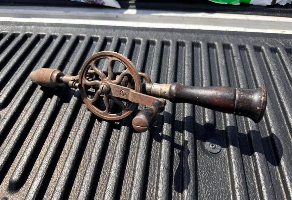 What Is a Hand Drill and How It Works